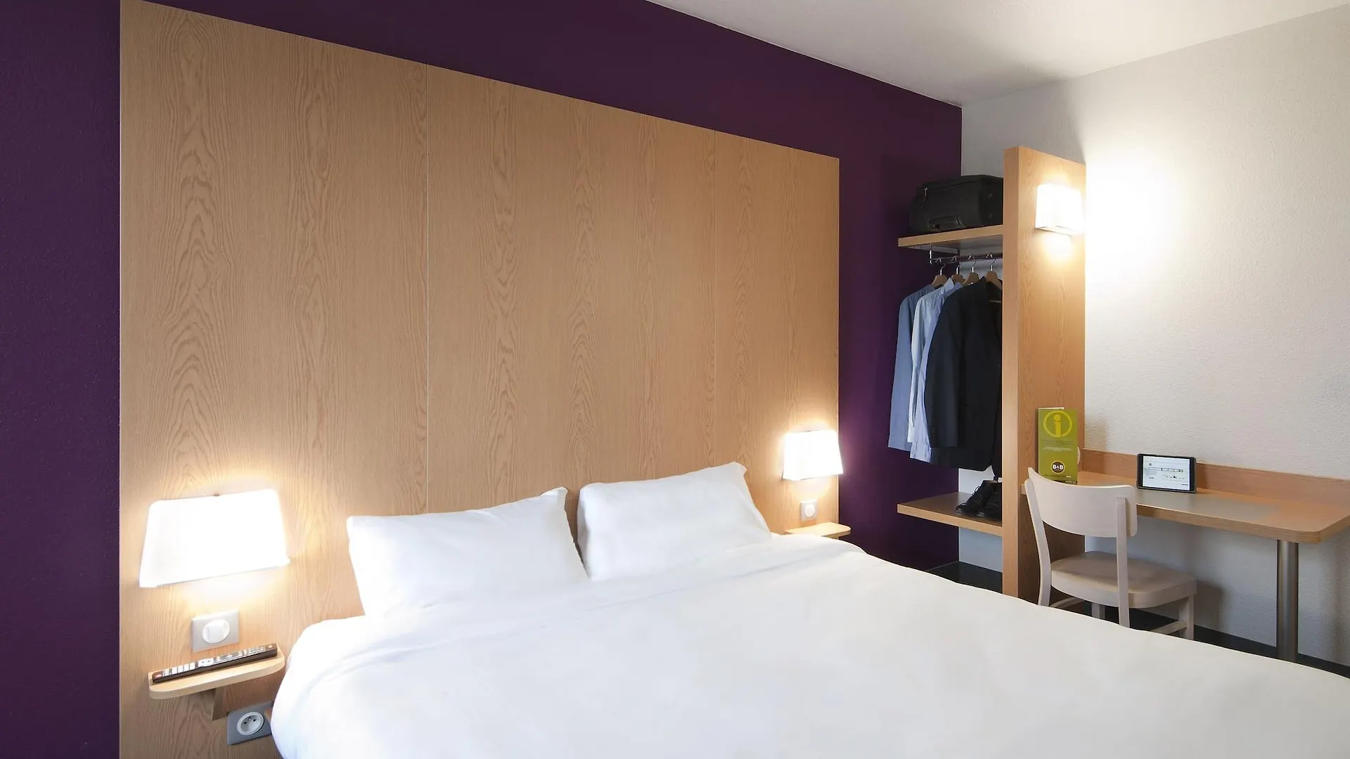 B&B Hôtel Lyon Eurexpo Chassieu 3*,