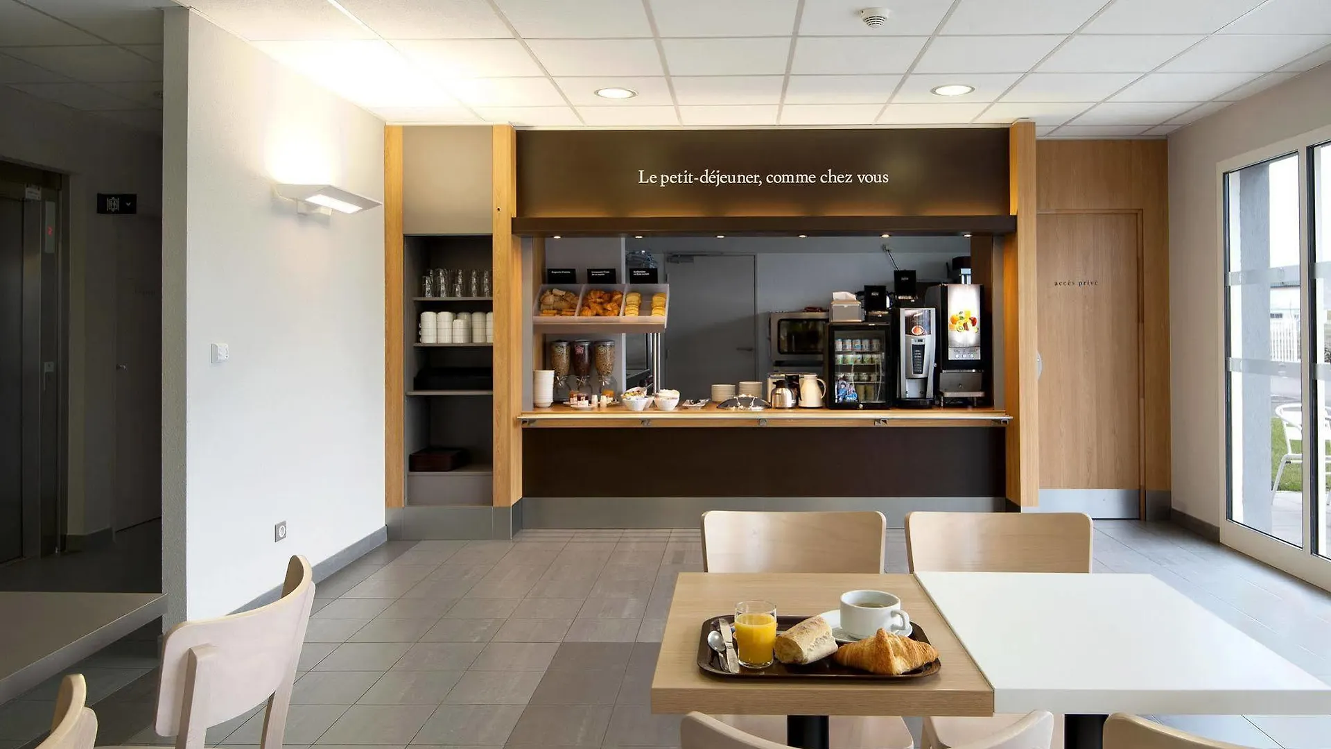 ***  B&B Hotel Lyon Eurexpo Chassieu Frankrike